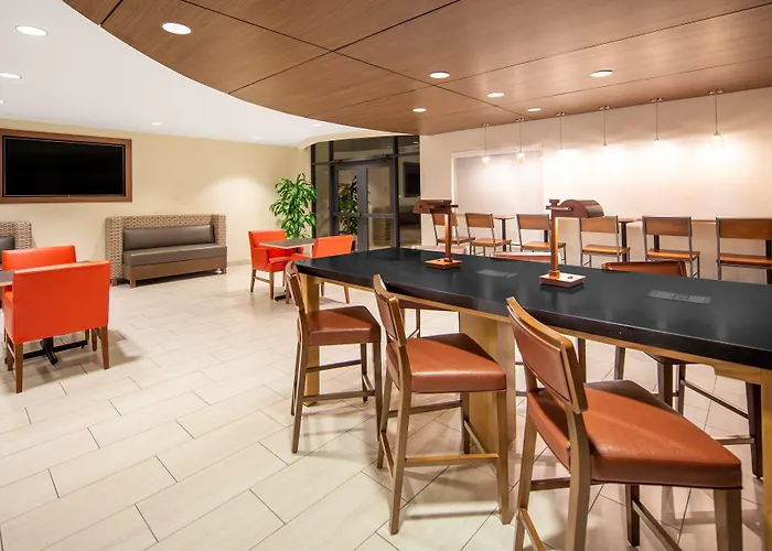 Hotel Express By Ihg