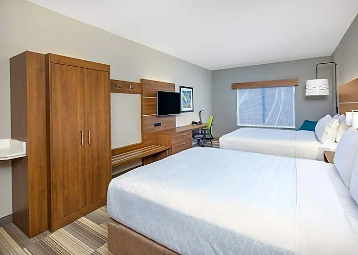 Express By Ihg Hotel
