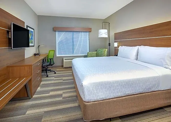 Express By Ihg 2* Surprise