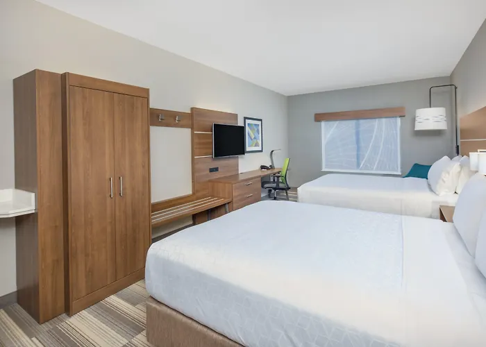 Express By Ihg 2* Surprise